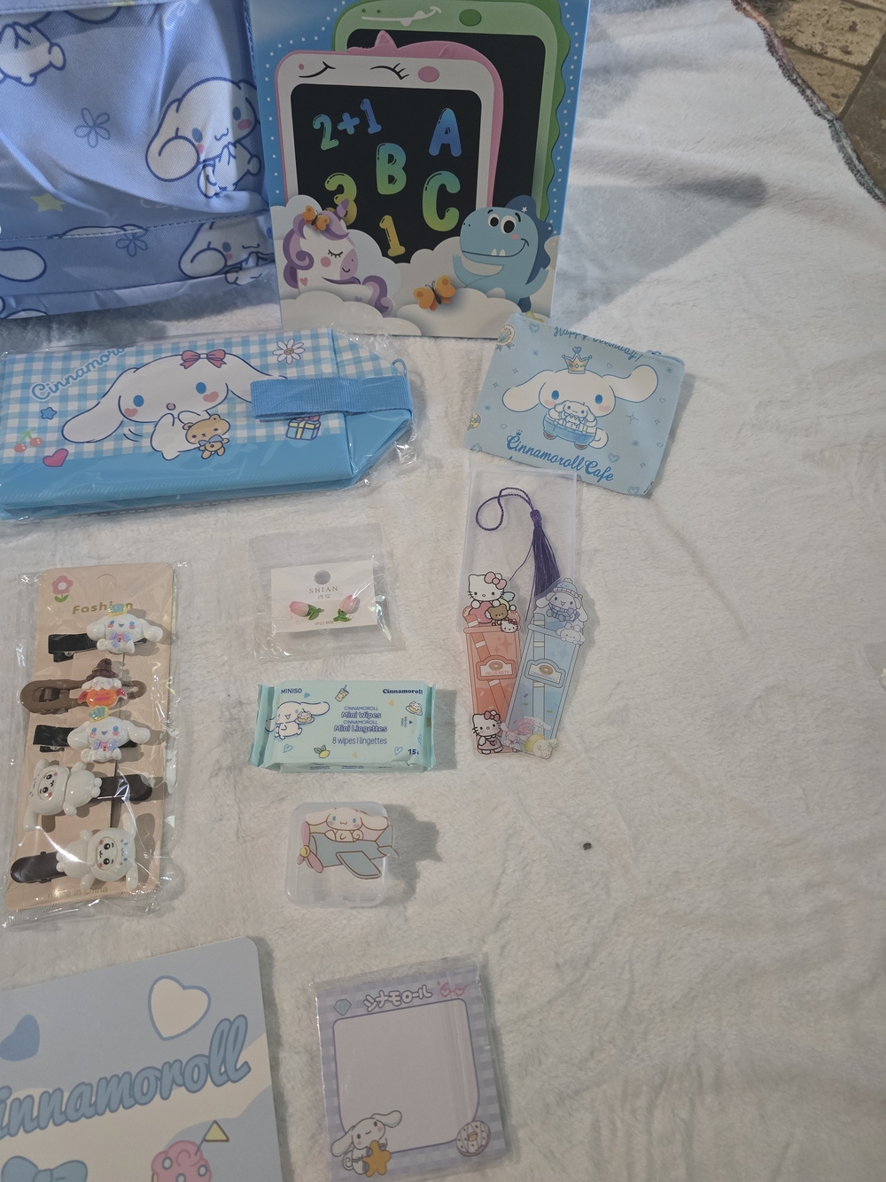 Sanrio Cinnamoroll Back to School Mega Bundle - Backpack Stationery Drawing Pad - Picture 5 of 7